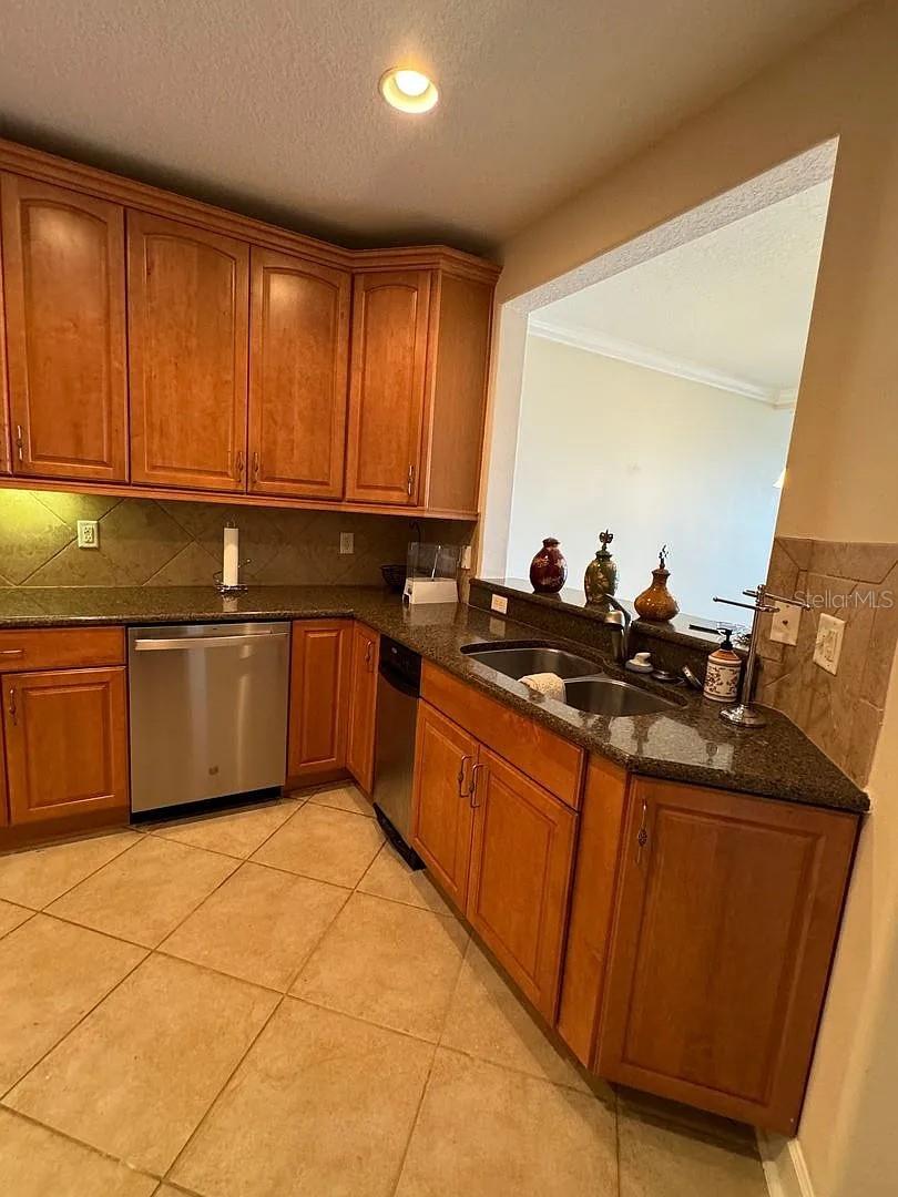 Image 15 of 39 For 7516 Toscana Boulevard 213