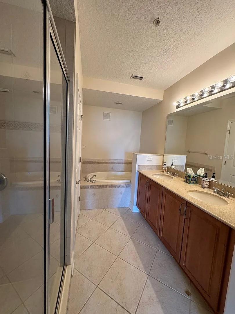 Image 29 of 39 For 7516 Toscana Boulevard 213