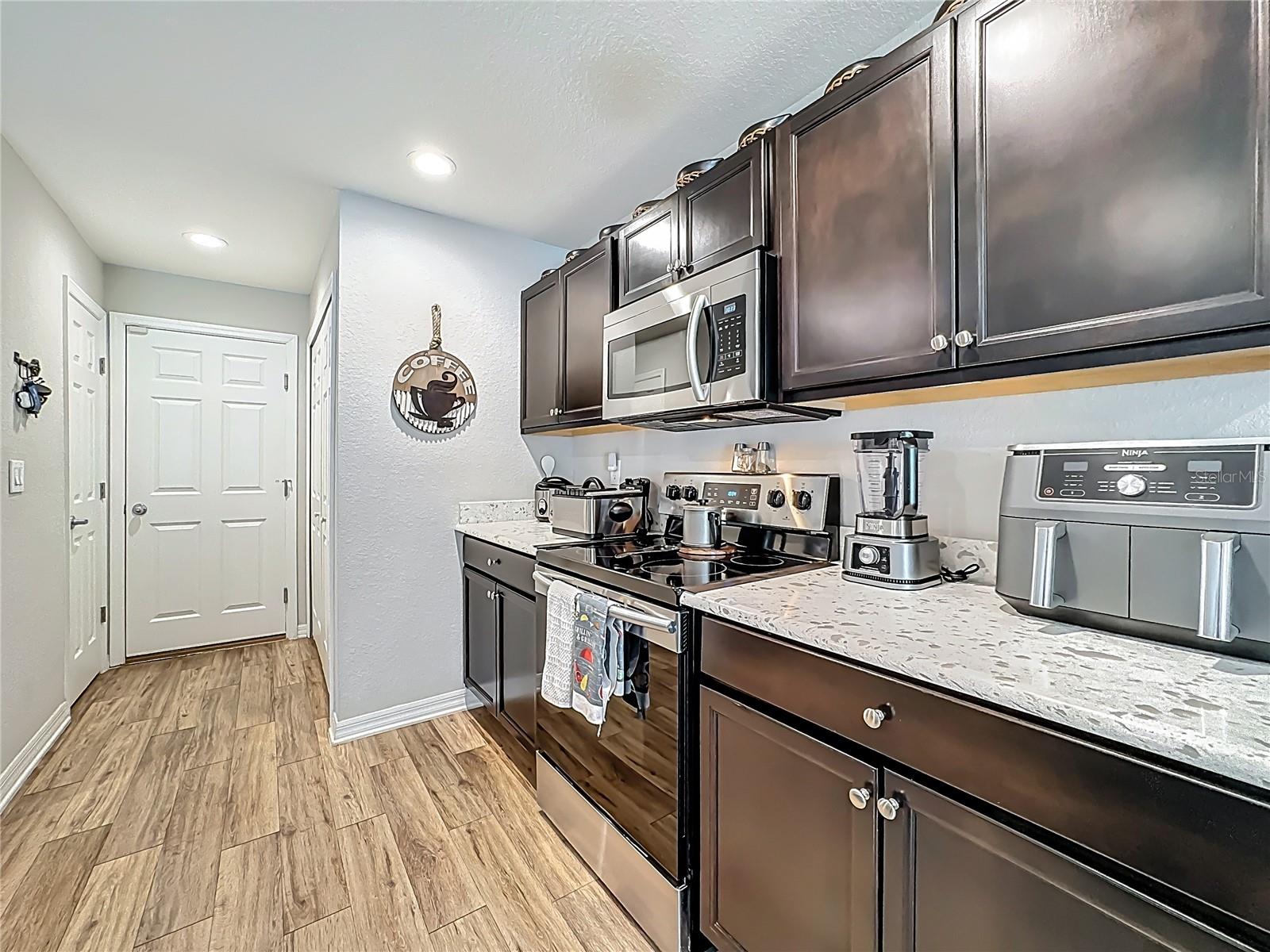 Image 13 of 37 For 2935 Fieldwood Circle