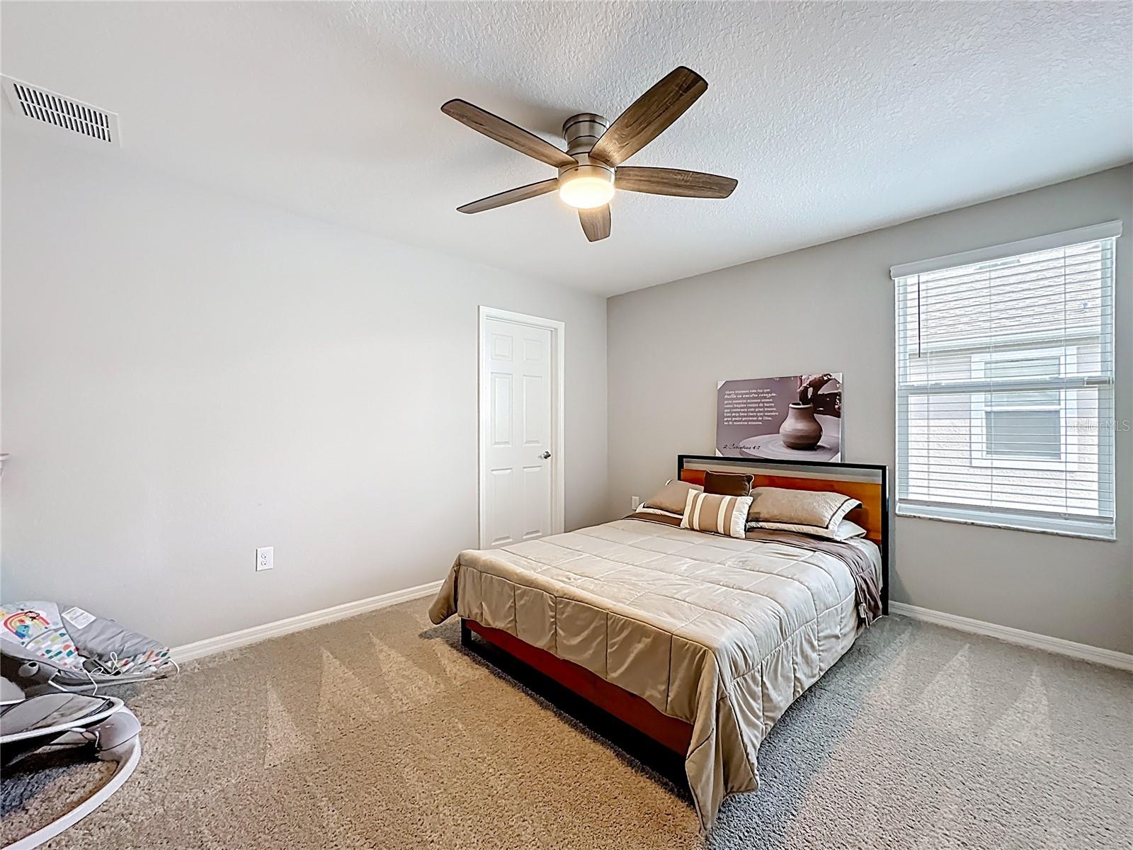 Image 21 of 37 For 2935 Fieldwood Circle