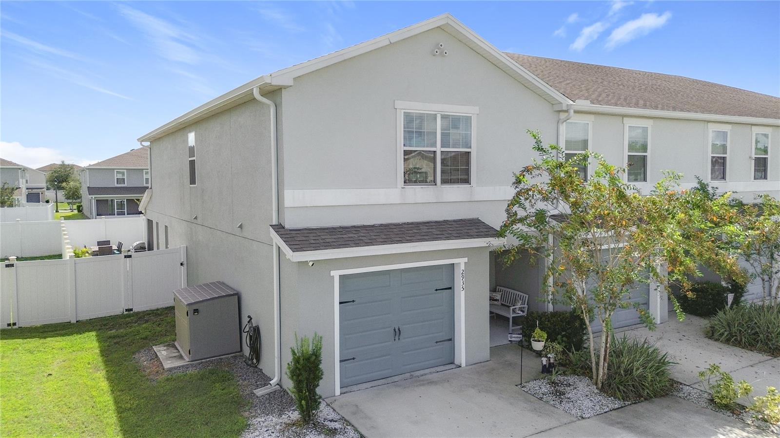 Image 8 of 37 For 2935 Fieldwood Circle