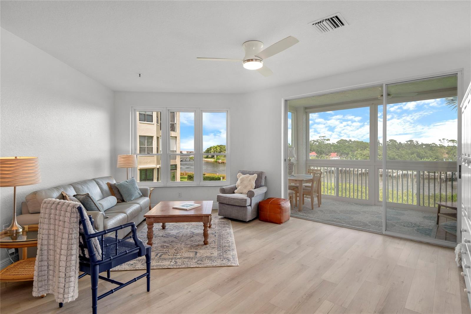 Image 10 of 50 For 434 Bouchelle Drive 202