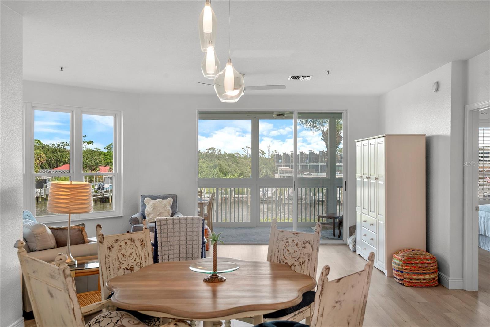 Image 15 of 50 For 434 Bouchelle Drive 202