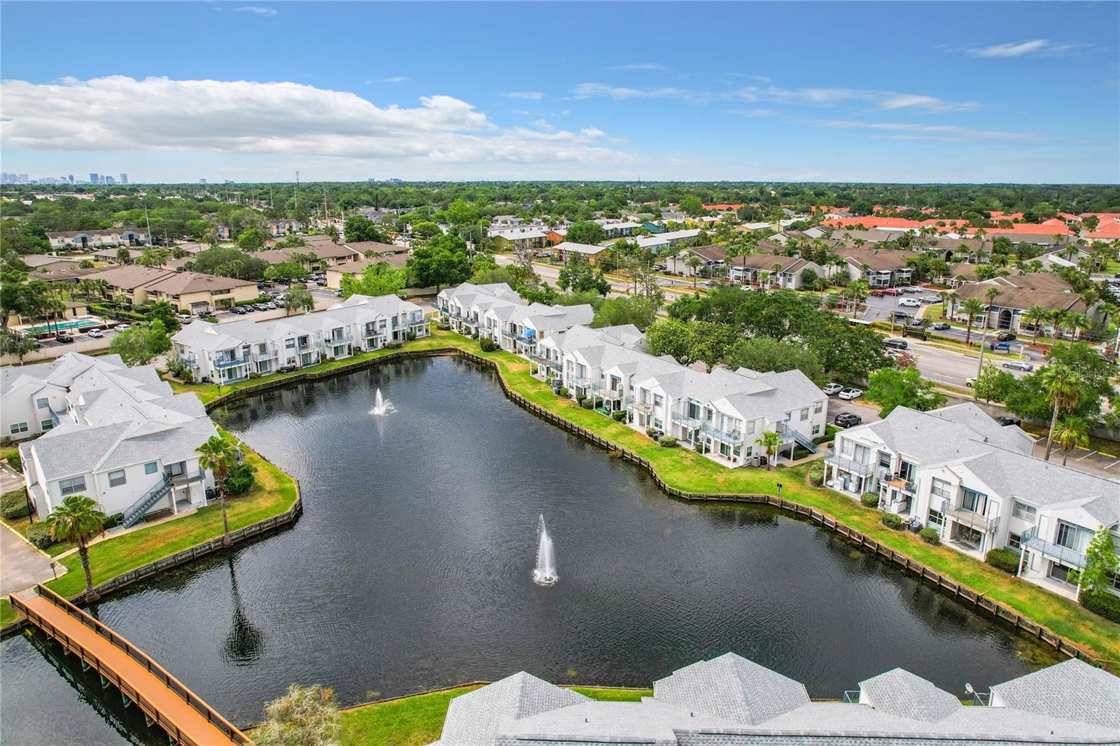 Image 47 of 73 For 2520 Woodgate Boulevard 204