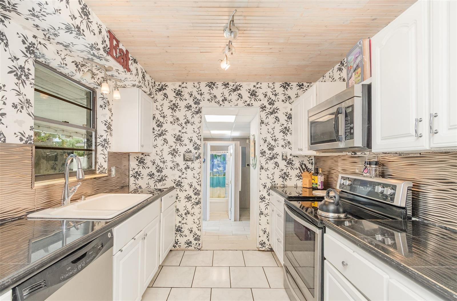 Image 12 of 35 For 144 Bosarvey Drive