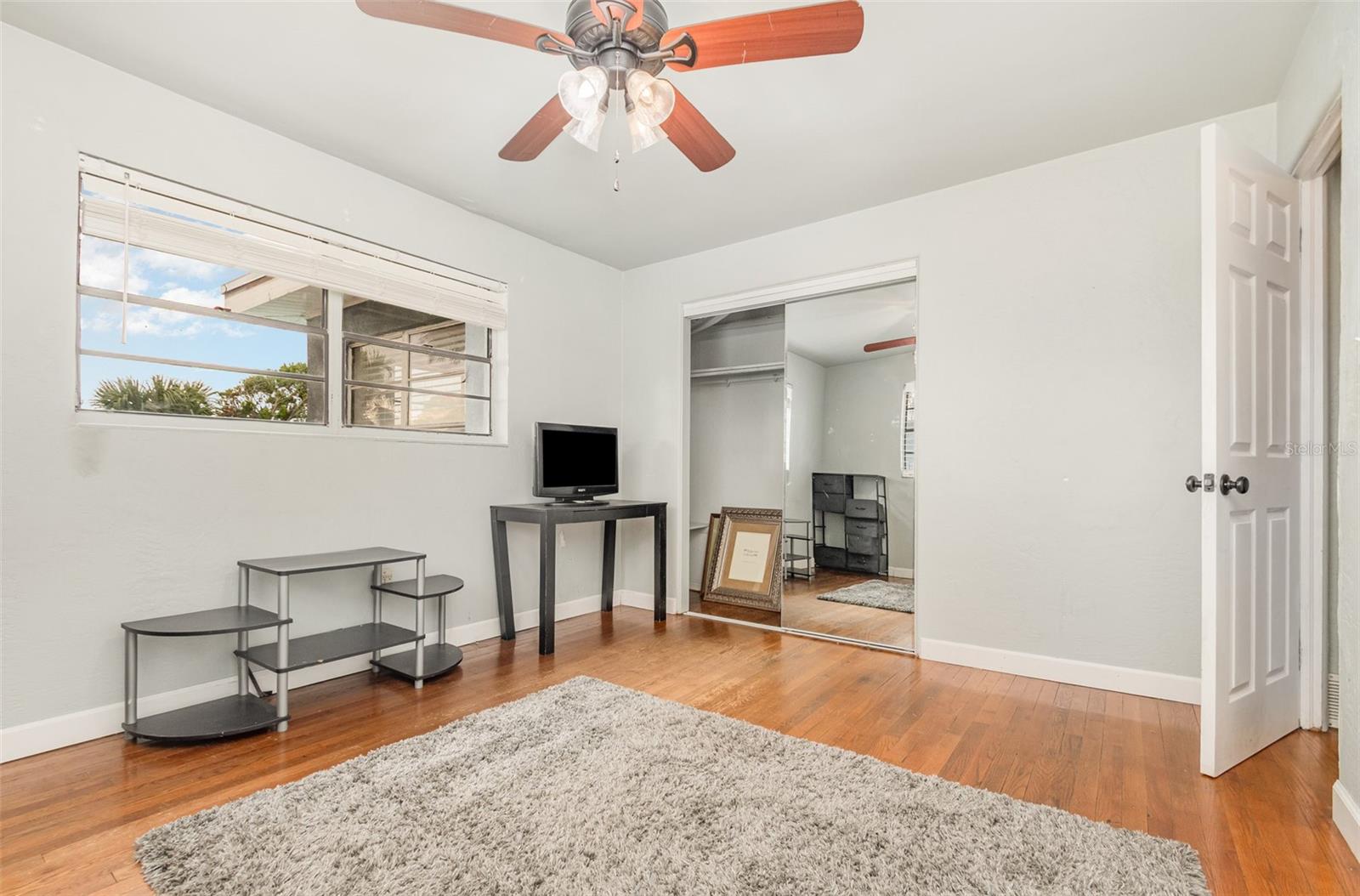 Image 14 of 35 For 144 Bosarvey Drive
