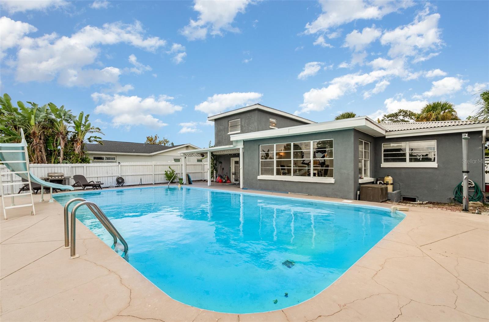 Image 24 of 35 For 144 Bosarvey Drive