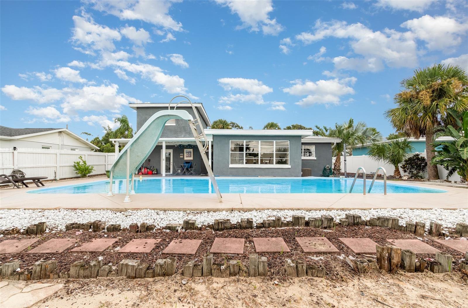 Image 29 of 35 For 144 Bosarvey Drive