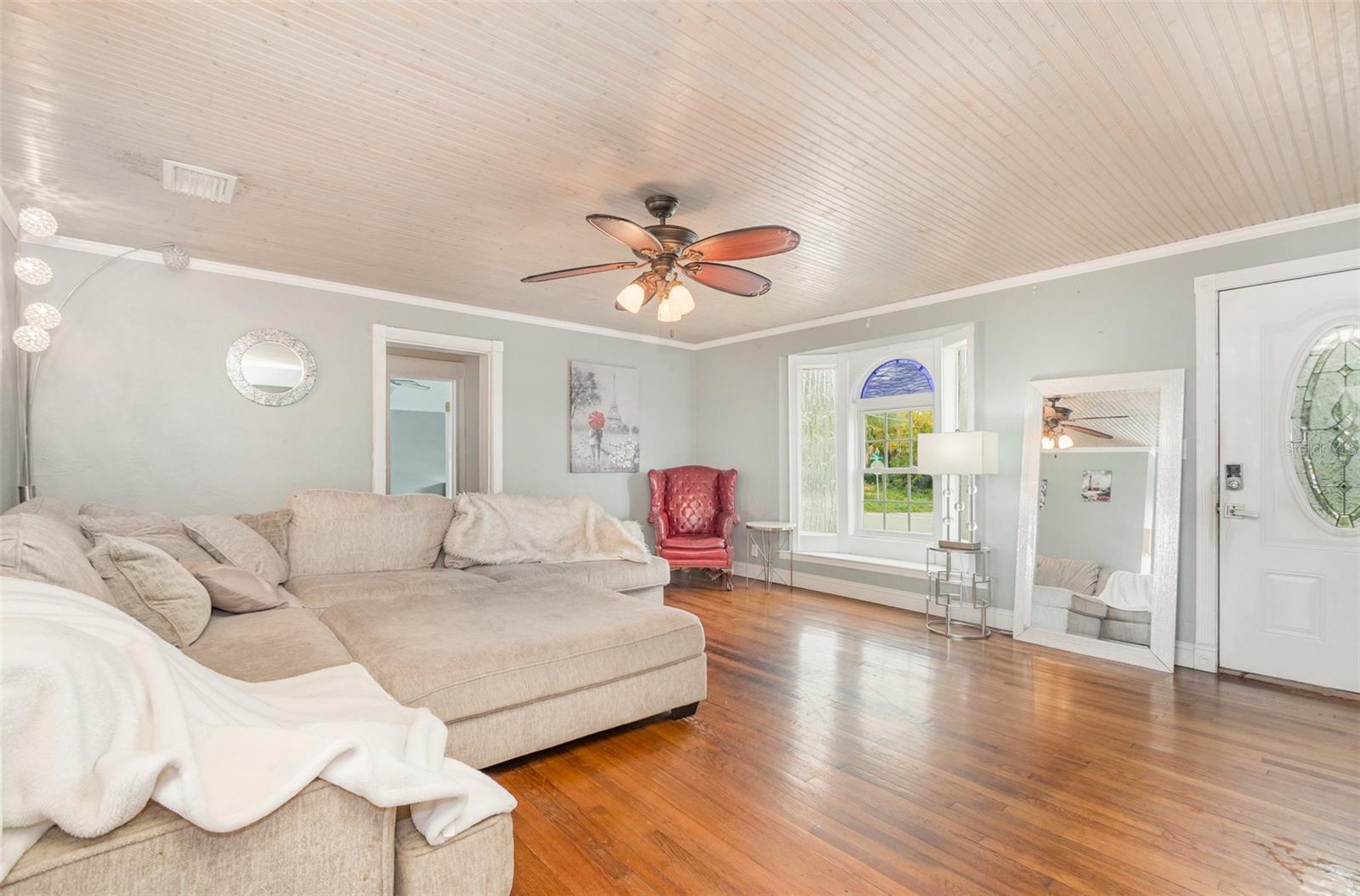 Image 6 of 35 For 144 Bosarvey Drive