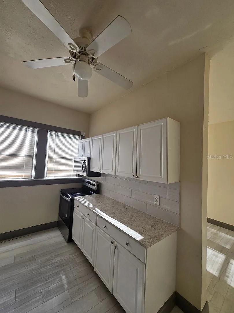 Image 10 of 25 For 1212 25th Avenue C