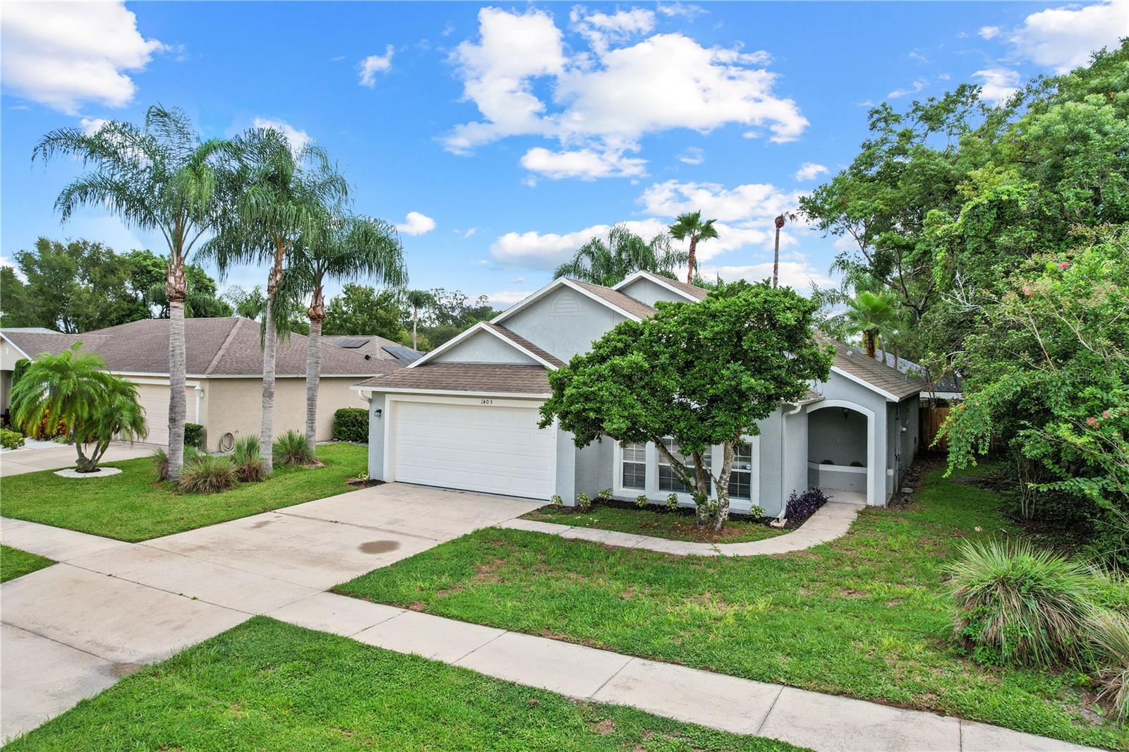 Image 4 of 38 For 1403 Island Cove Drive