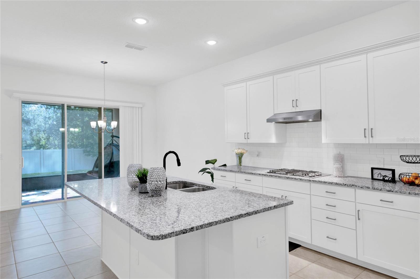 Image 10 of 42 For 2033 Emerald Springs Drive