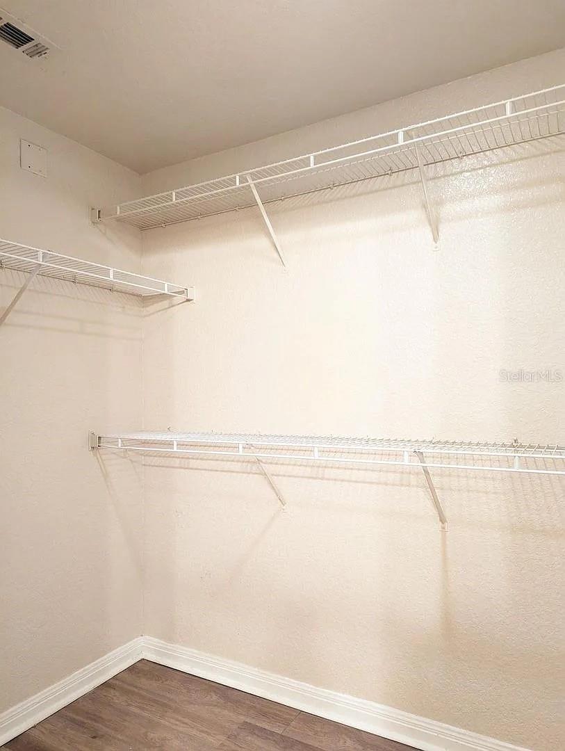 Image 7 of 28 For 911 Orange Avenue 232
