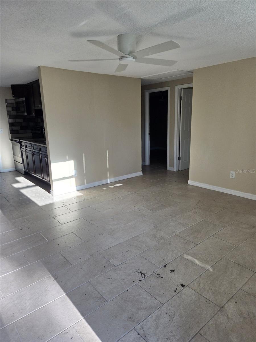 Image 3 of 14 For 1503 Navajo Avenue B