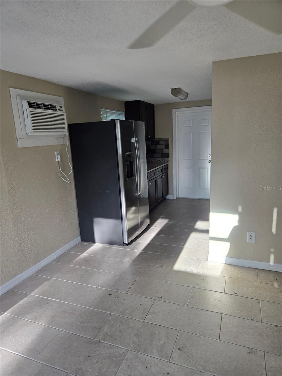Image 4 of 14 For 1503 Navajo Avenue B