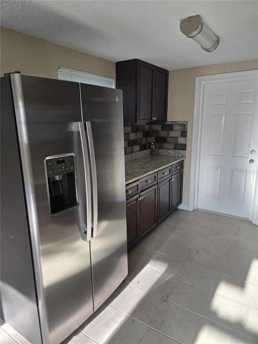 Image 6 of 14 For 1503 Navajo Avenue B