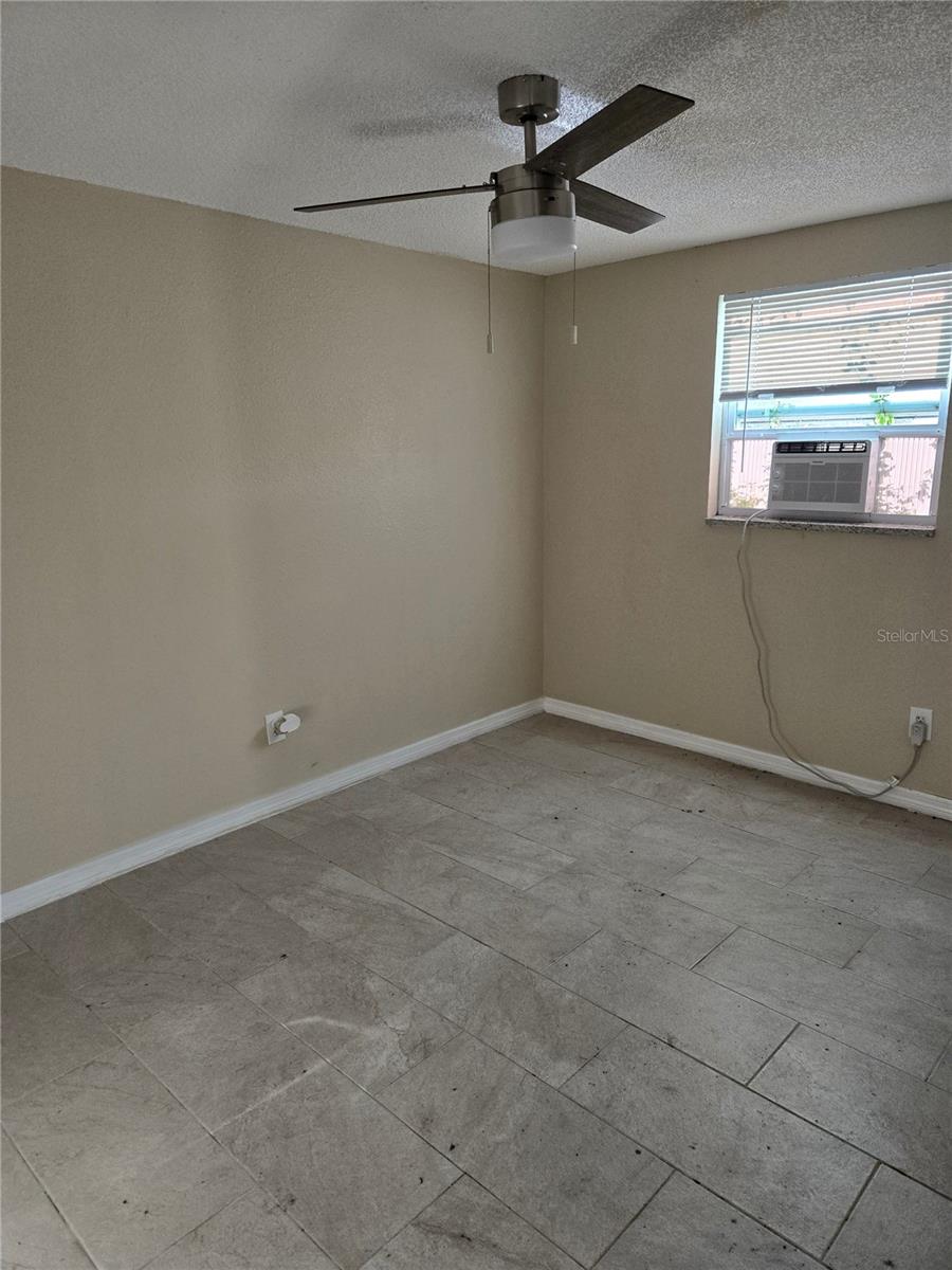 Image 7 of 14 For 1503 Navajo Avenue B