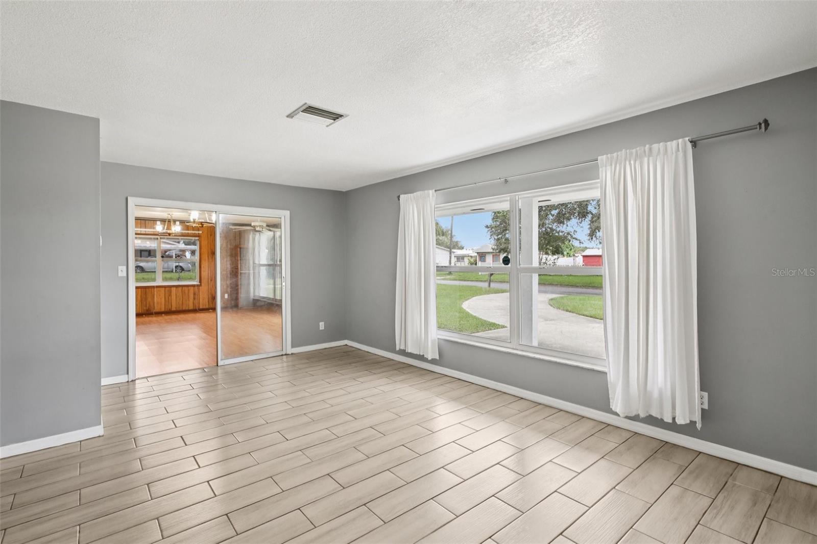 Image 11 of 29 For 710 Highland Avenue