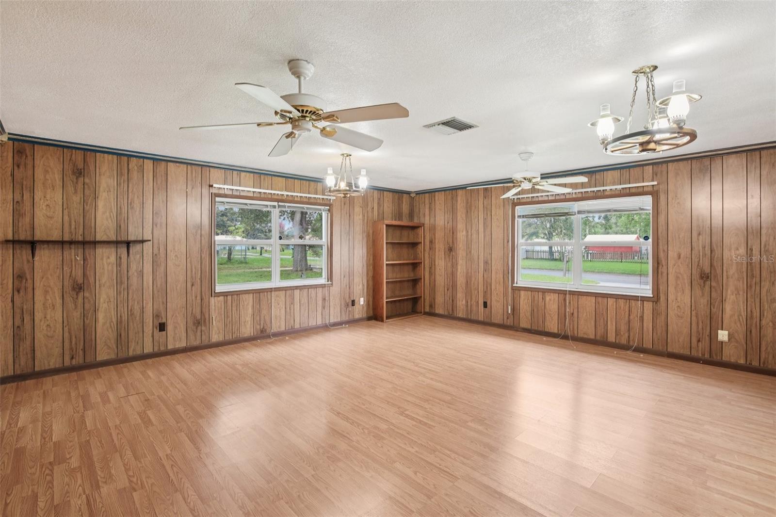 Image 13 of 29 For 710 Highland Avenue