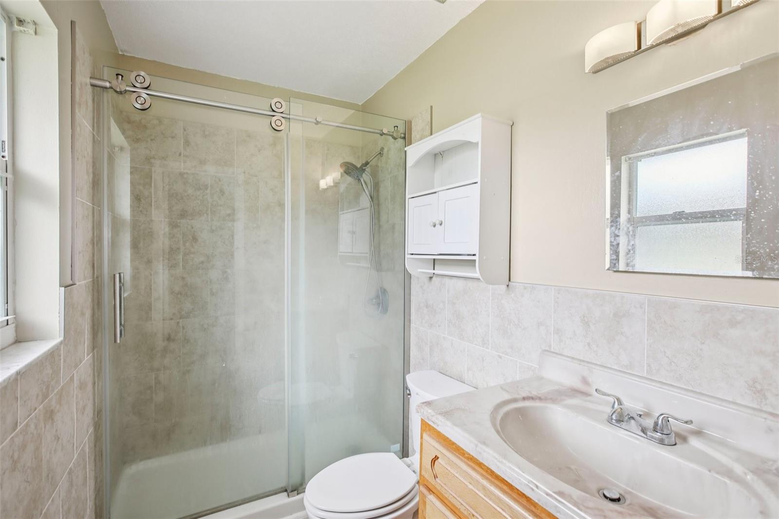 Image 14 of 29 For 710 Highland Avenue