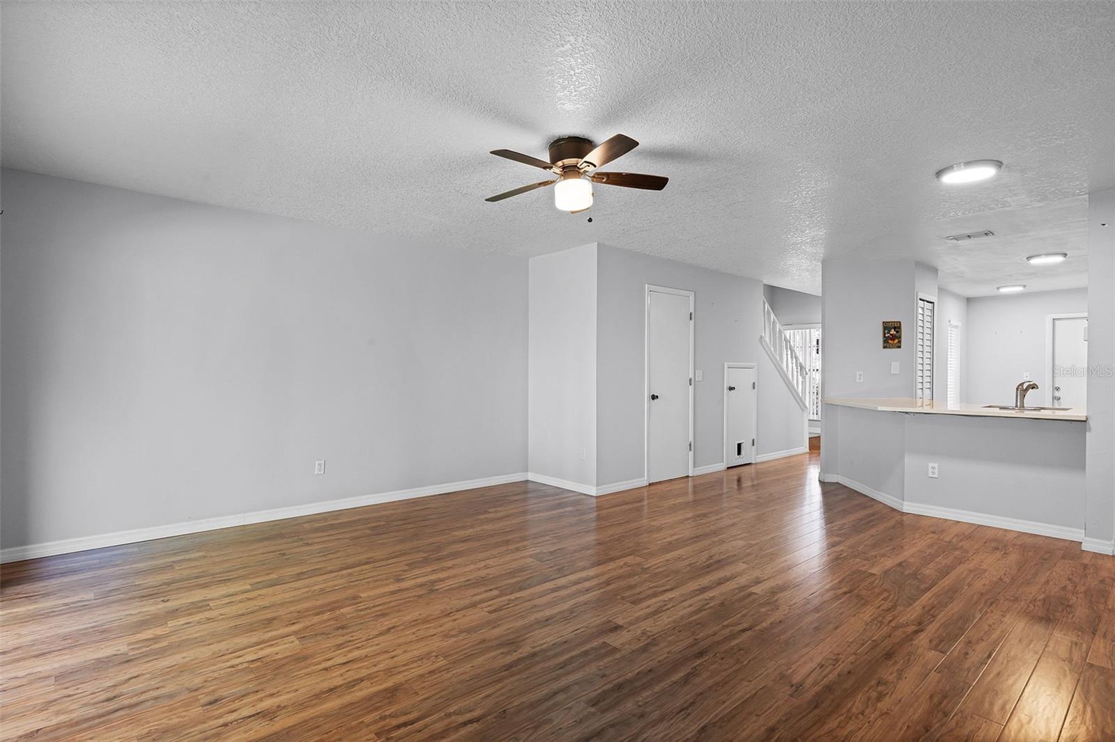 Image 4 of 31 For 4837 Walden Circle 11