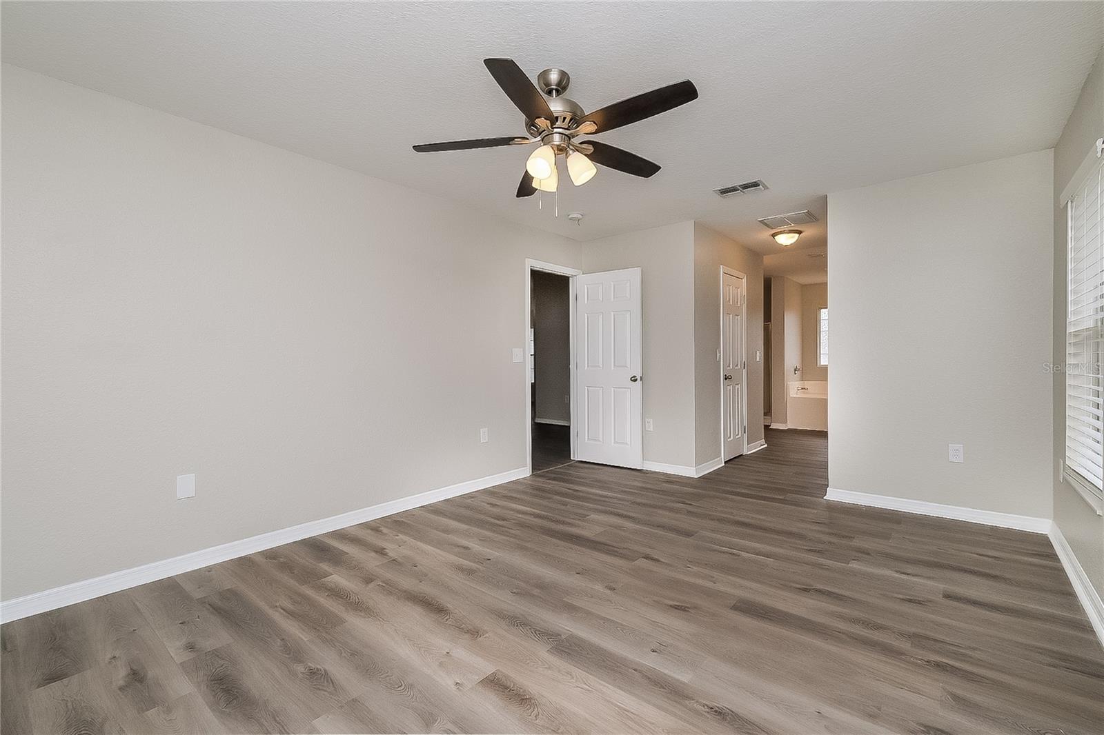 Image 9 of 16 For 1067 Aladdin Road