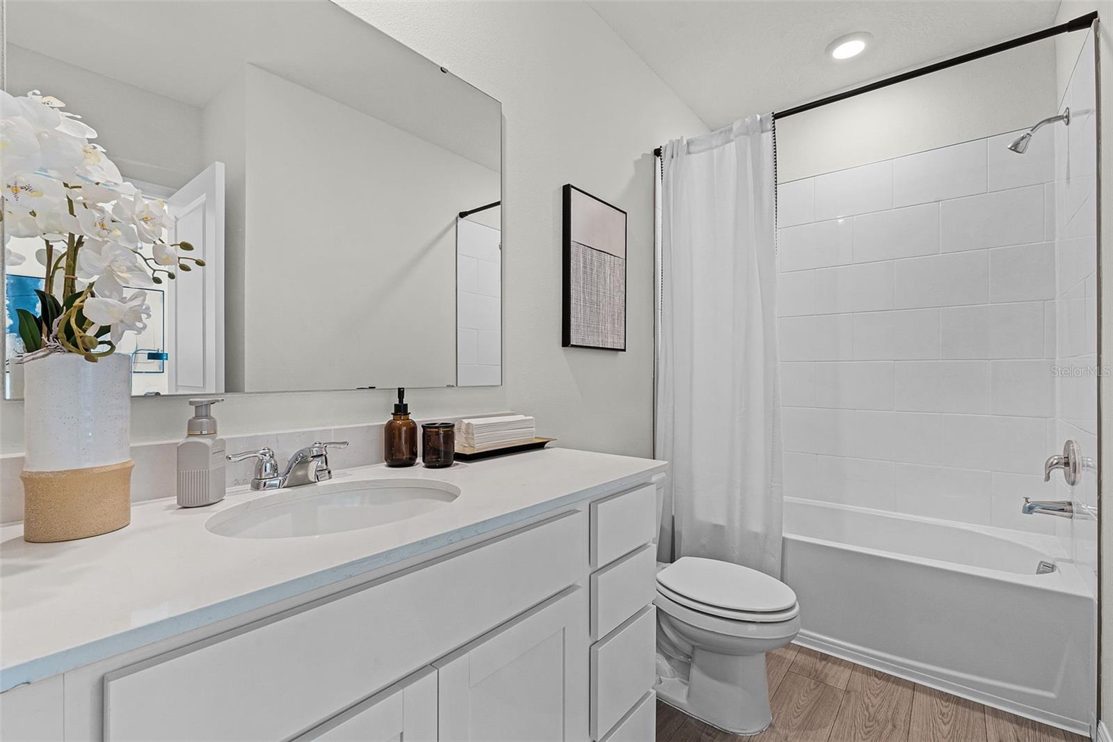 Image 9 of 15 For 3258 Chroma Street