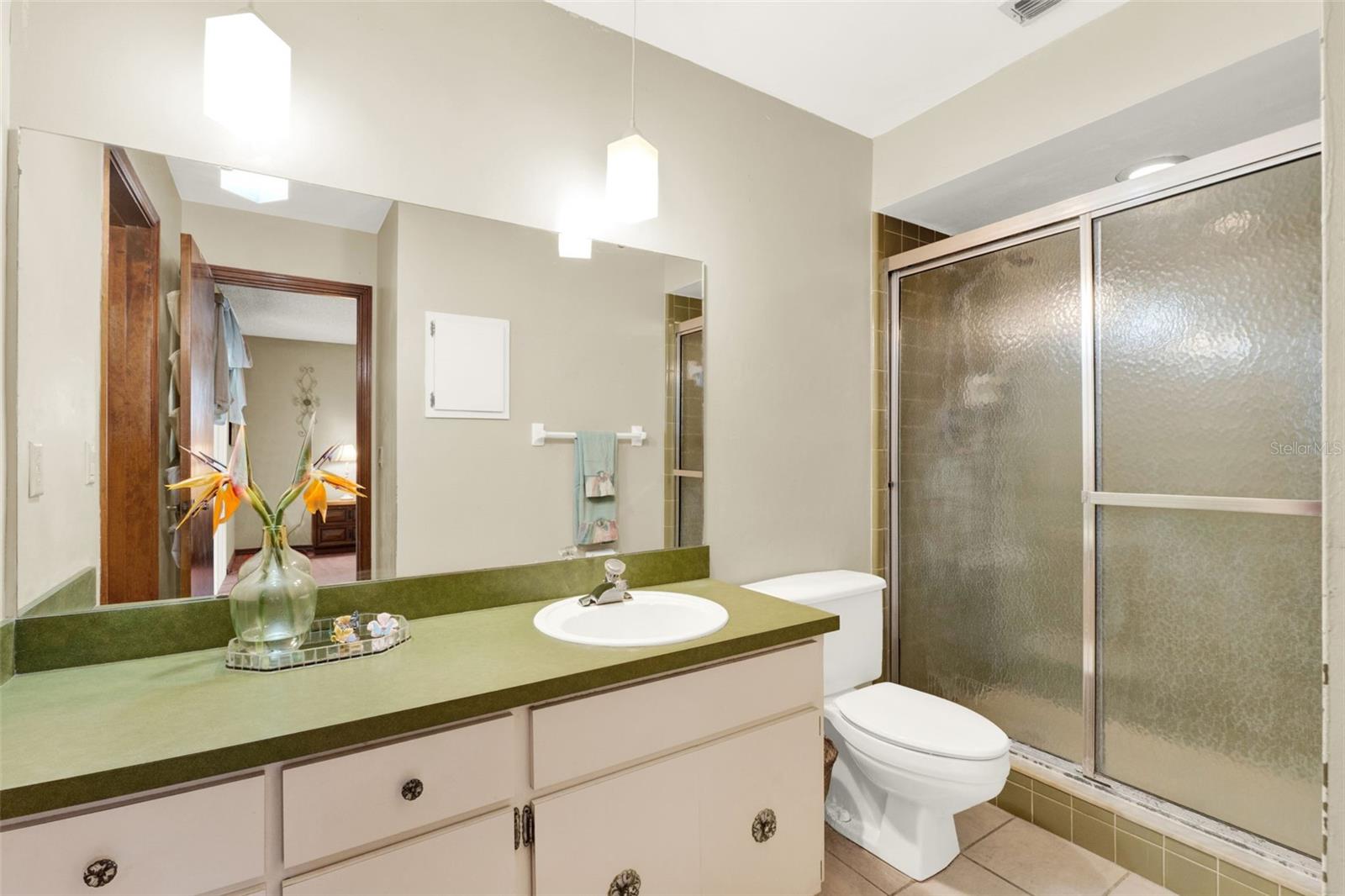 Image 16 of 26 For 1009 Woodall Drive