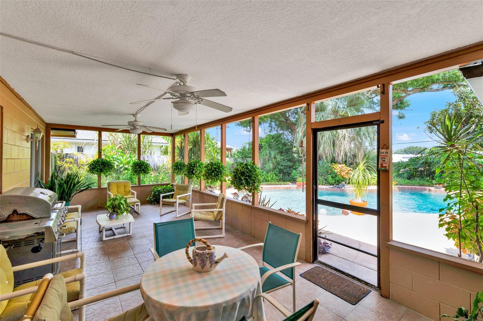 Image 3 of 26 For 1009 Woodall Drive
