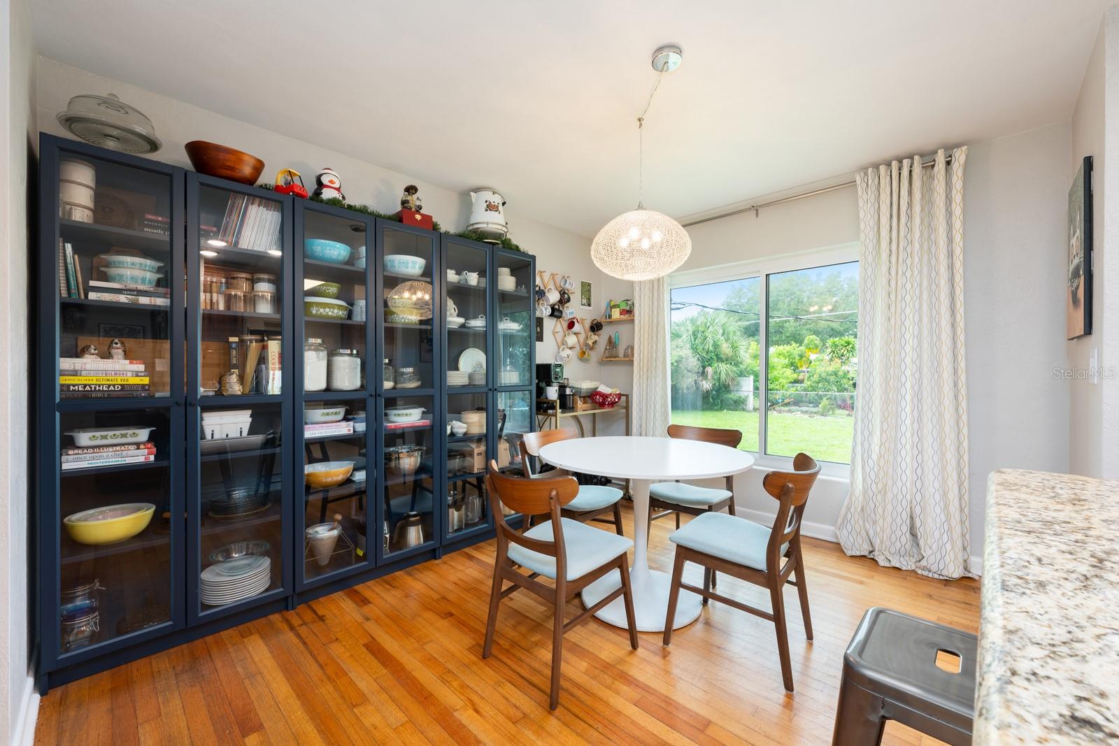 Image 4 of 25 For 1300 Edmundshire Lane
