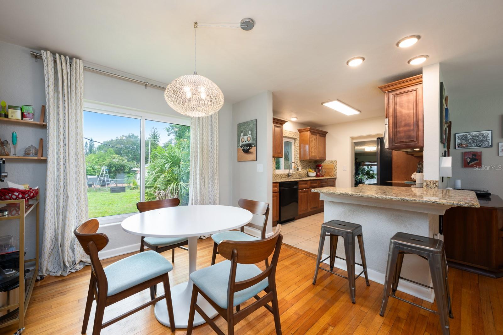 Image 5 of 25 For 1300 Edmundshire Lane