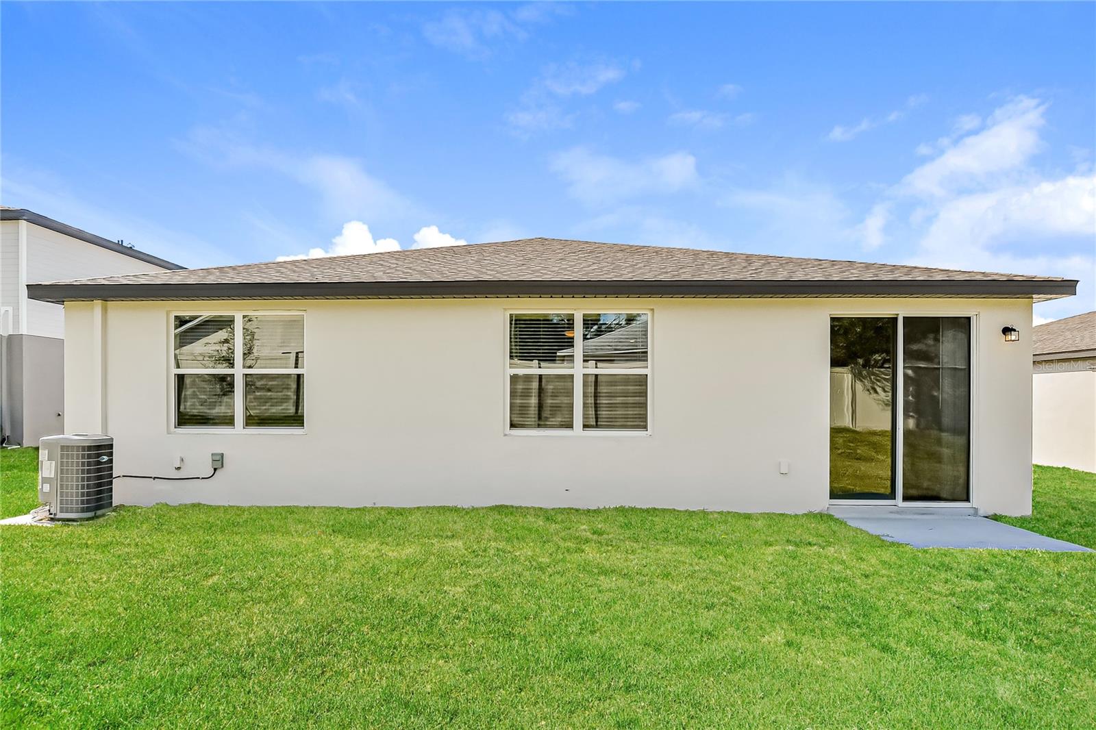 Image 16 of 16 For 1090 Oak Valley Drive