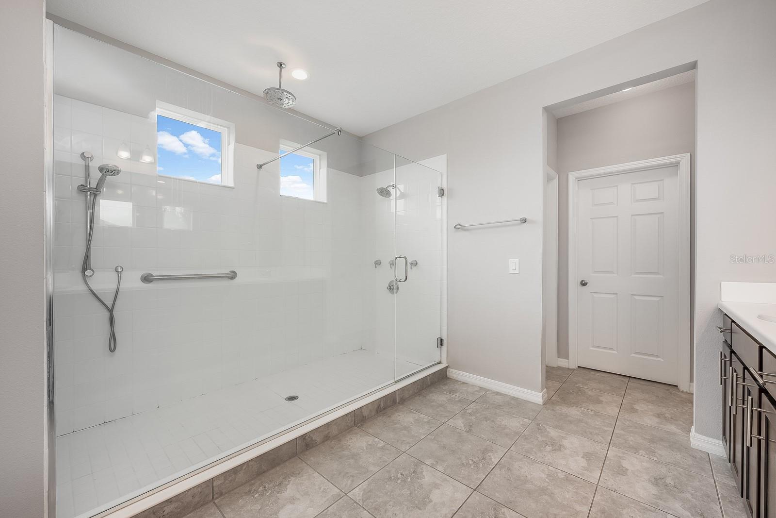 Image 15 of 35 For 1015 Grand Hilltop Drive