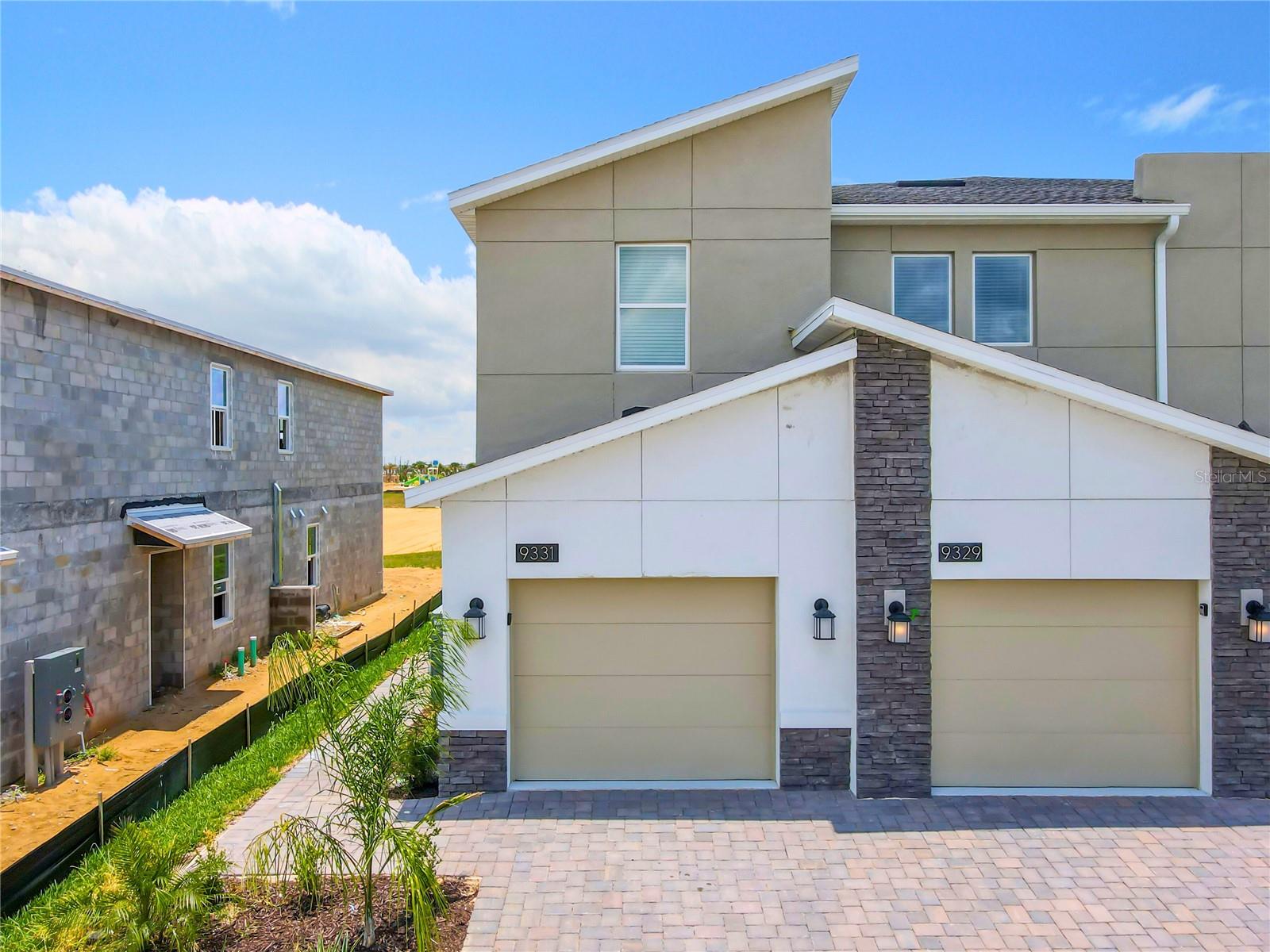 Image 4 of 48 For 9331 Sommerset Hills Drive 1