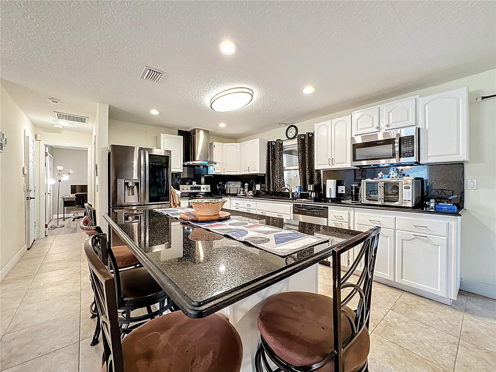 Image 14 of 41 For 1601 Silversmith Place