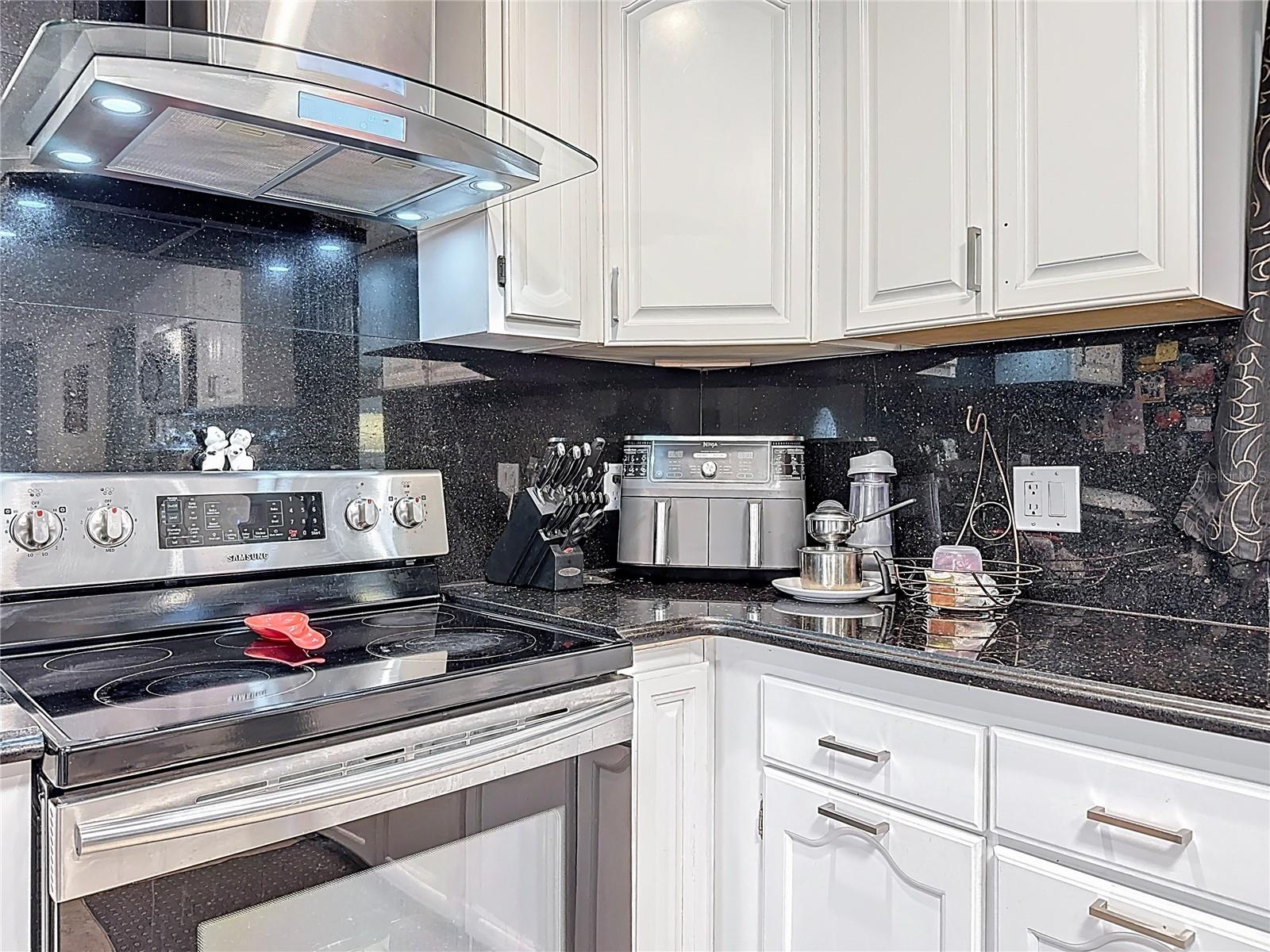 Image 16 of 41 For 1601 Silversmith Place