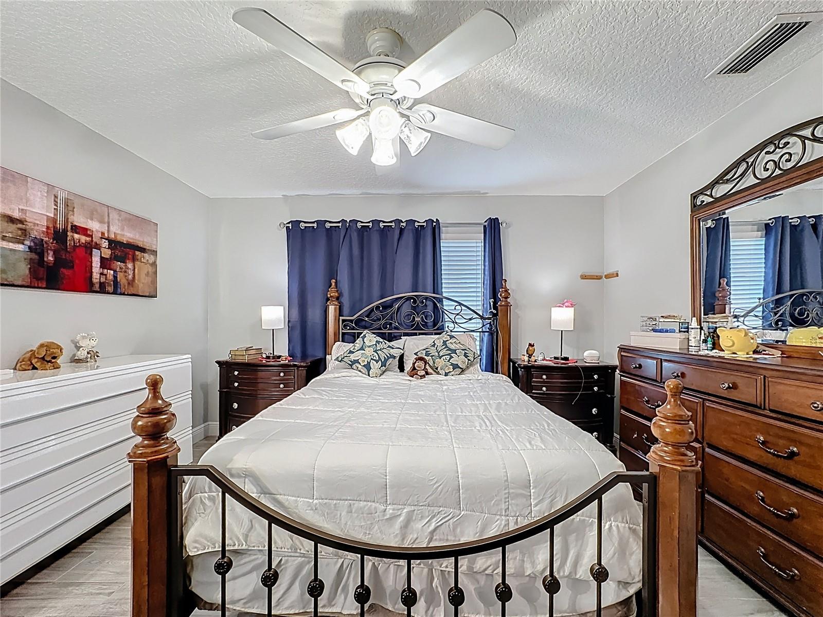 Image 23 of 41 For 1601 Silversmith Place