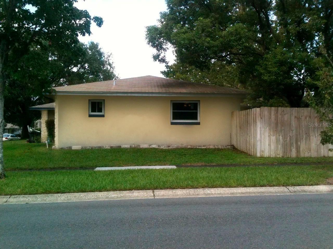 Image 5 of 41 For 1601 Silversmith Place