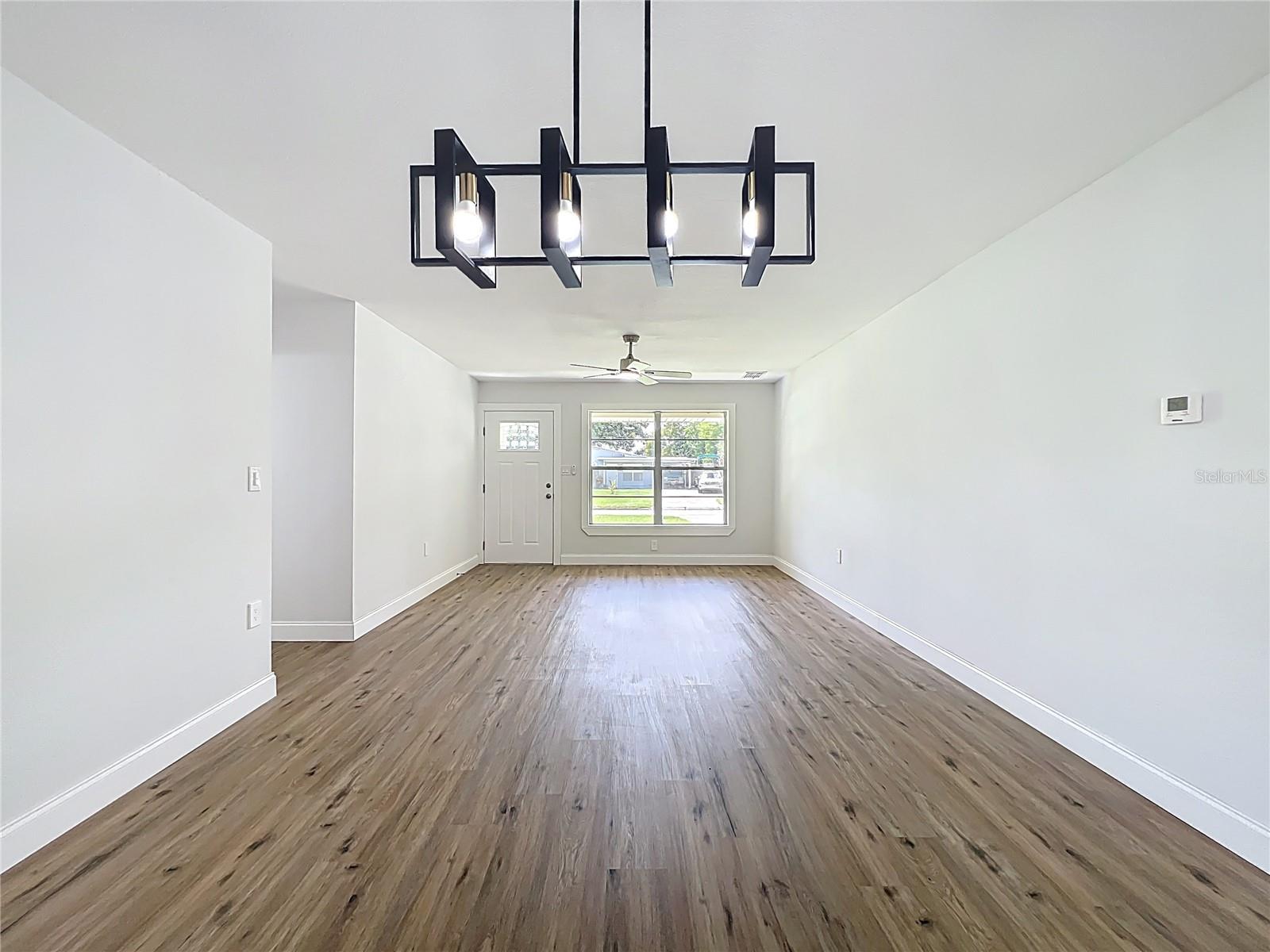 Image 10 of 46 For 2340 Iowa Drive