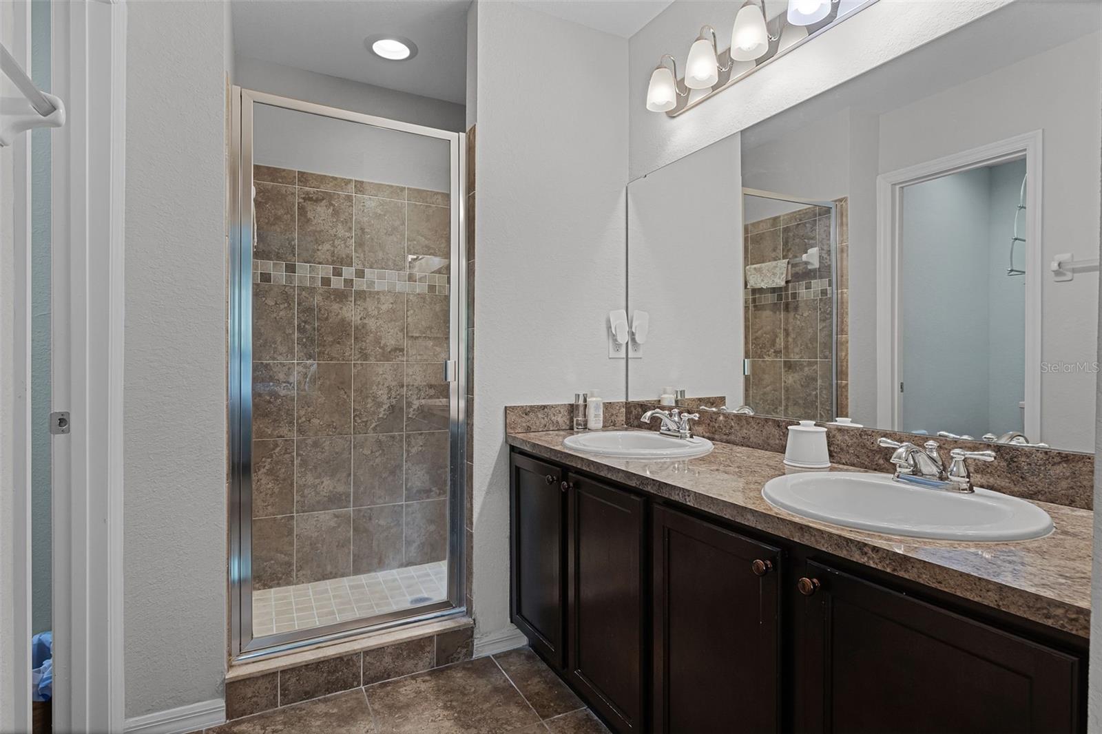 Image 17 of 20 For 3006 Mojave Oak Drive