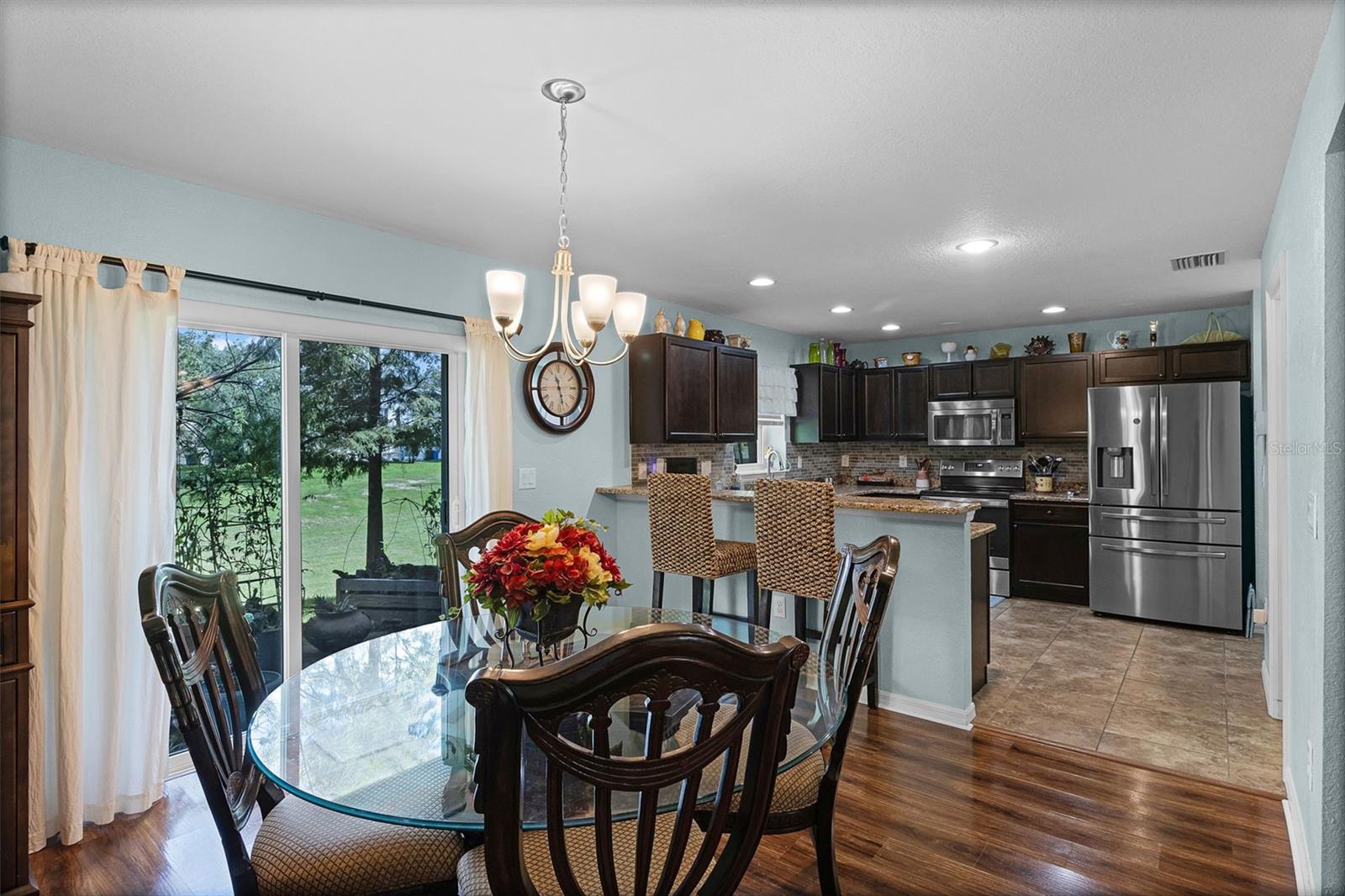 Image 5 of 20 For 3006 Mojave Oak Drive