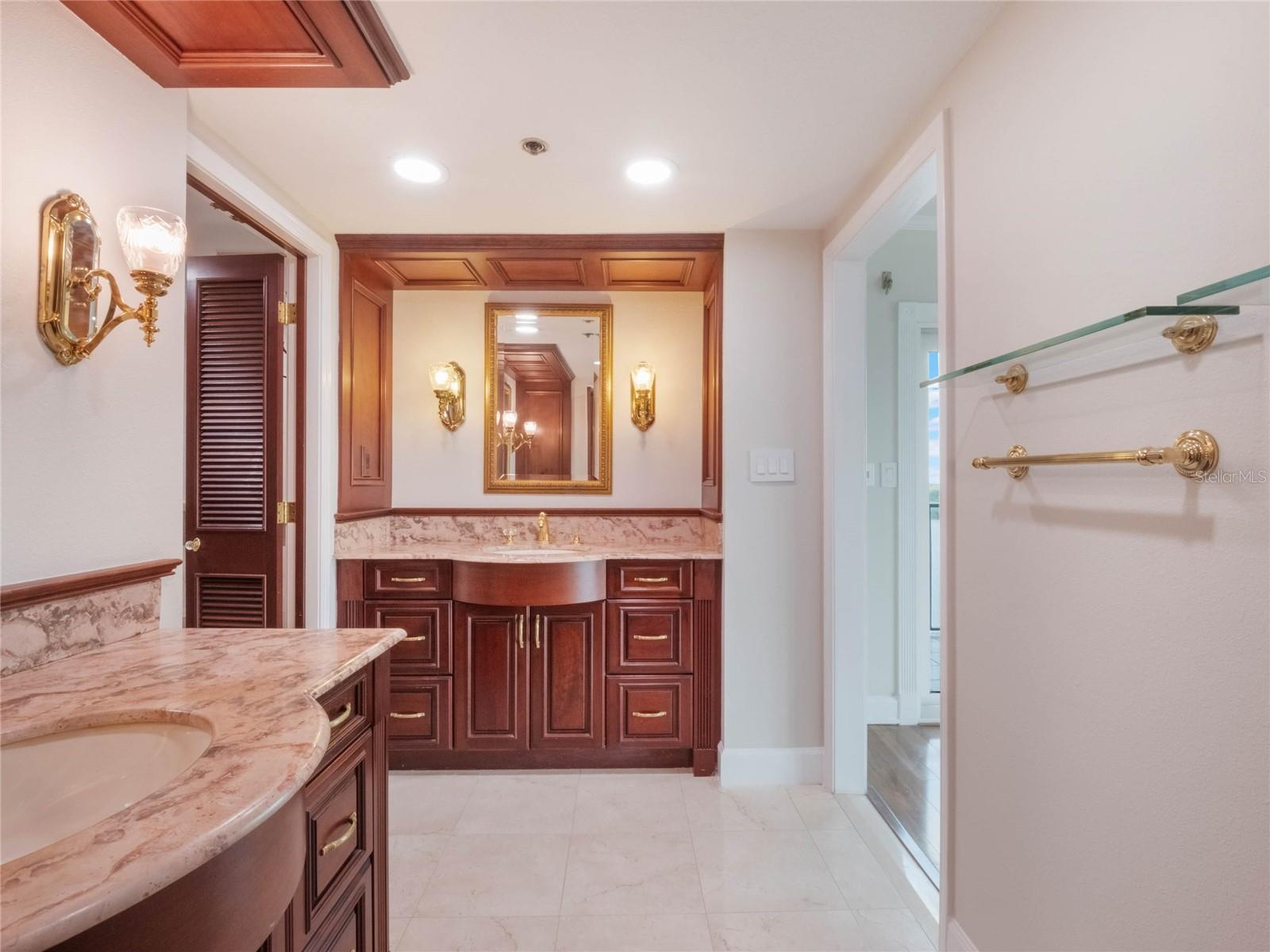 Image 16 of 29 For 7550 Hinson Street 11