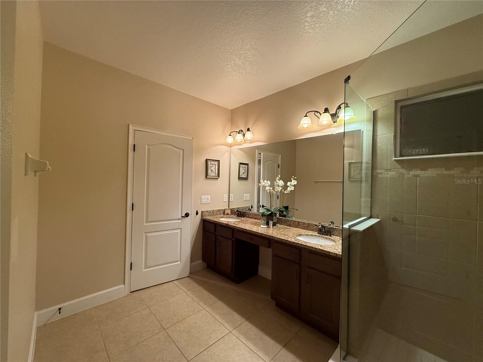 Image 26 of 35 For 4353 Acorn Court