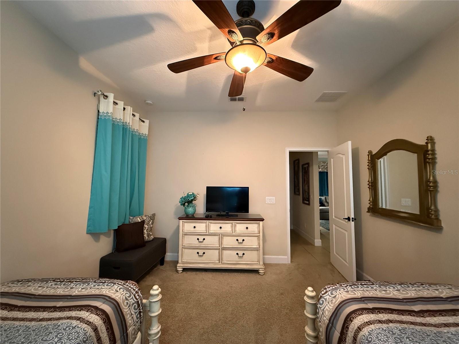 Image 5 of 35 For 4353 Acorn Court