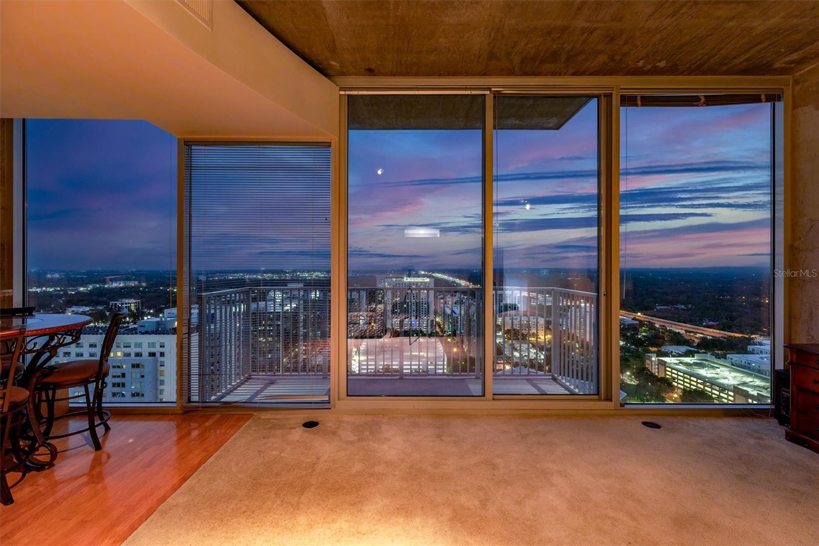 Image 2 of 43 For 155 Court Avenue 2609