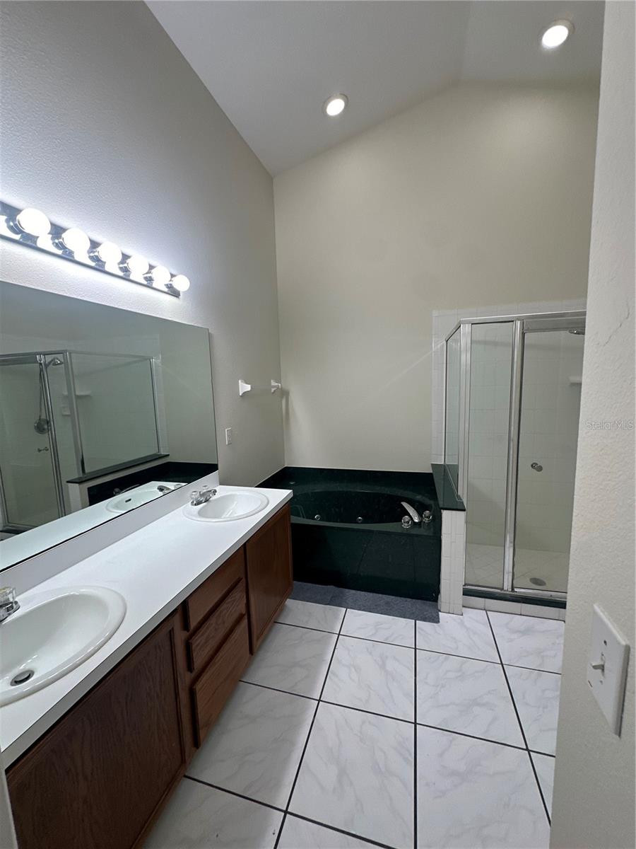 Image 18 of 22 For 12756 Maribou Circle