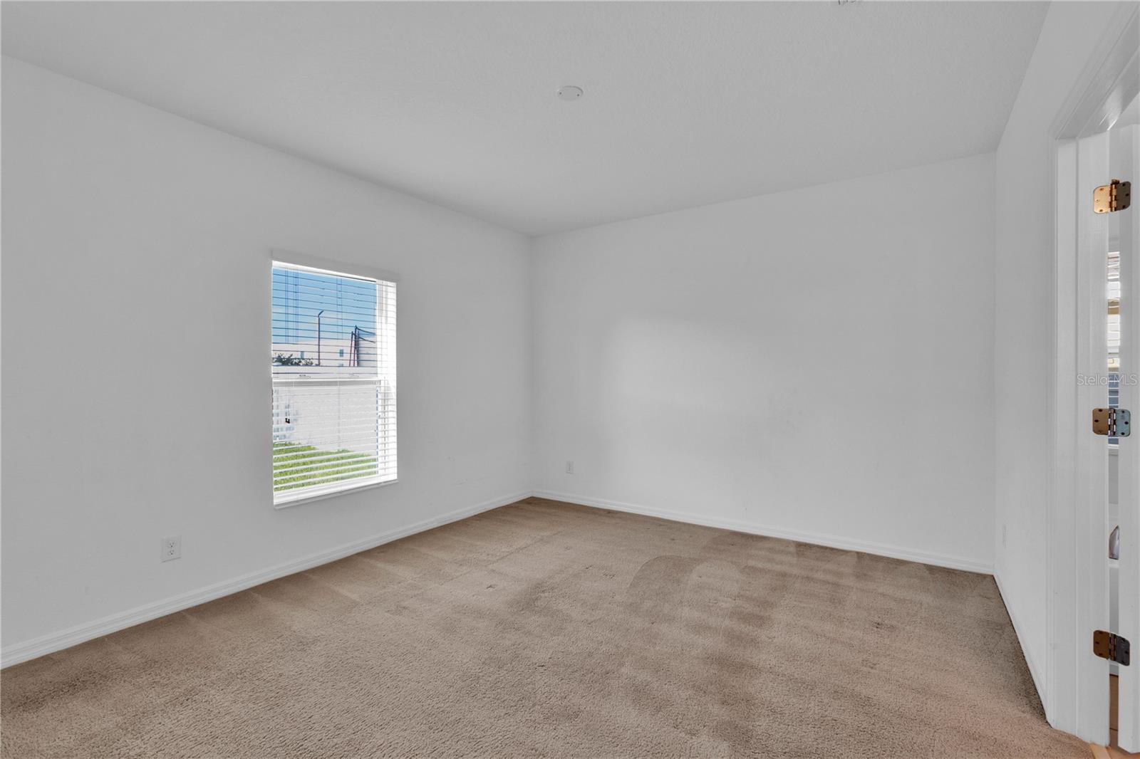 Image 5 of 11 For 465 Ogelthorpe Drive