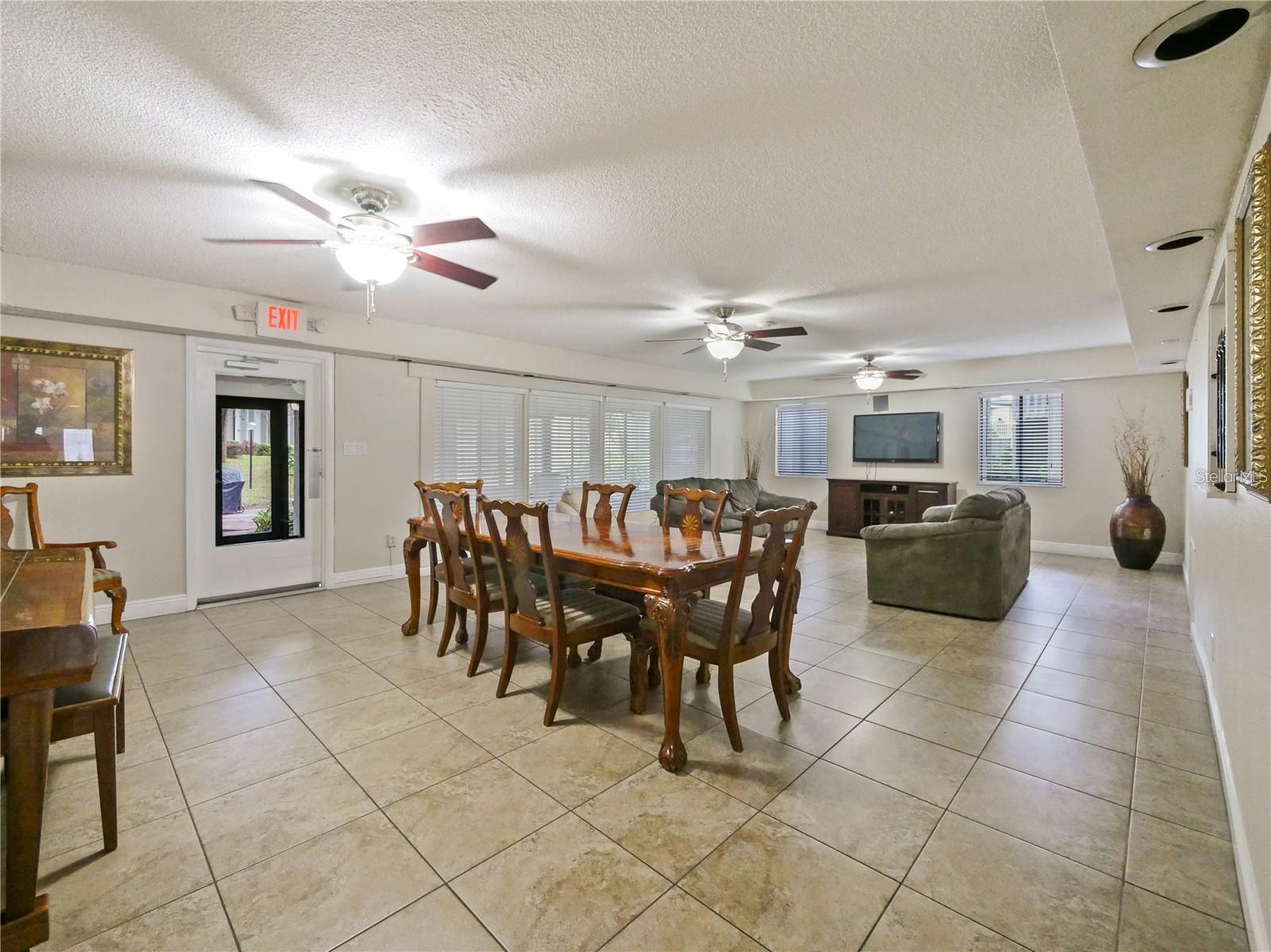 Image 27 of 30 For 156 Springwood Circle C