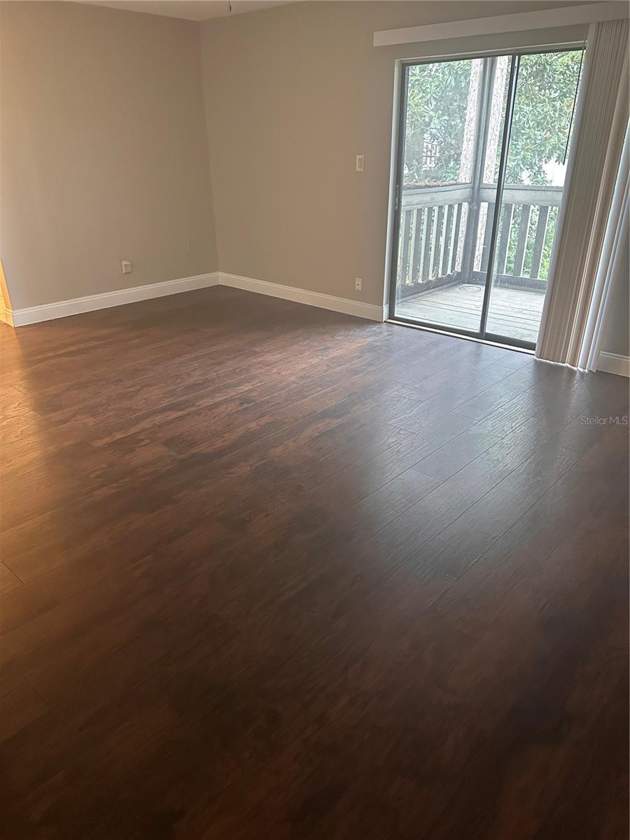 Image 4 of 30 For 156 Springwood Circle C