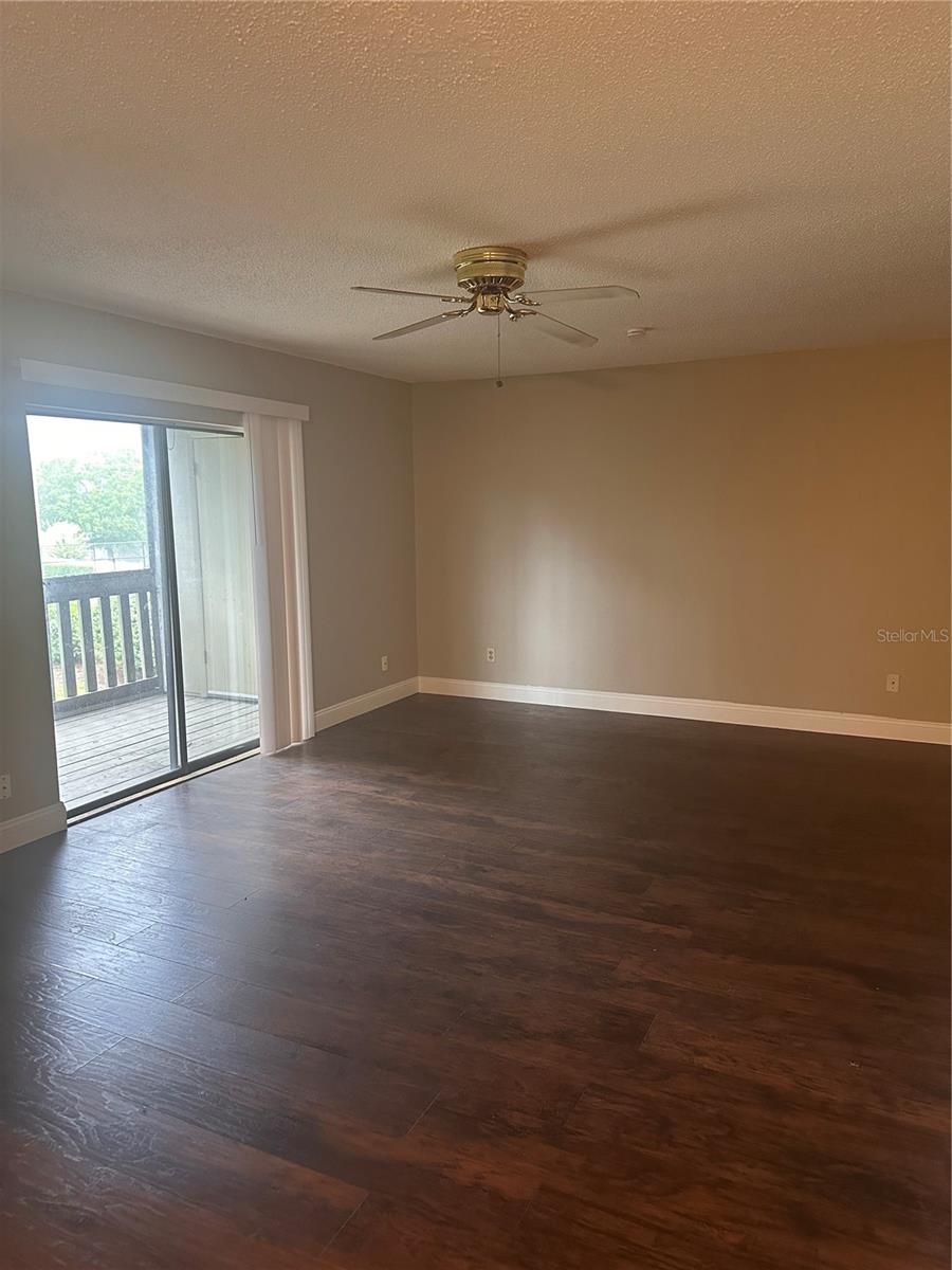 Image 5 of 30 For 156 Springwood Circle C